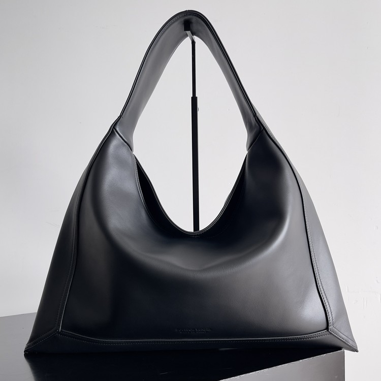 보테가 베네타 홉 숄더백 46