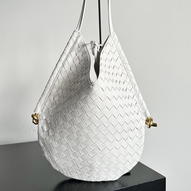 보테가 베네타 솔스티스 미디엄