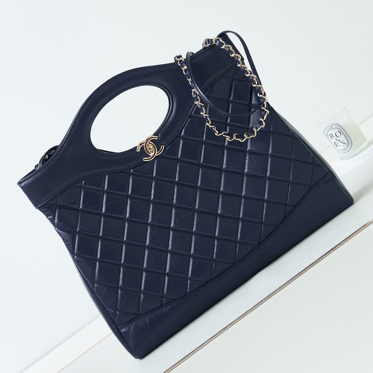 샤넬 31 라지 쇼핑백 토트백 네이비 금장