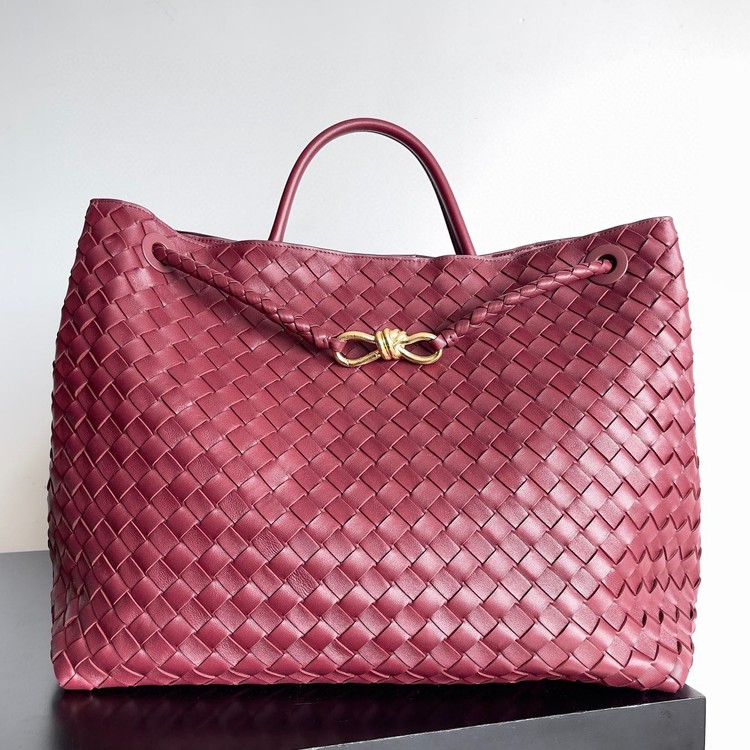 보테가 베네타 라지 안디아모 42