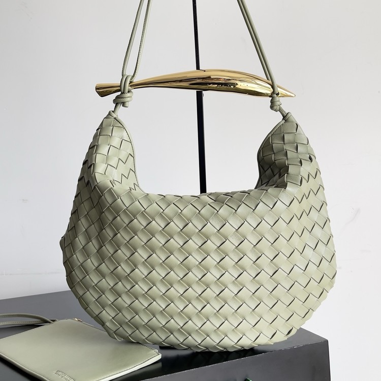 보테가 베네타 사르딘 숄더백 미디엄