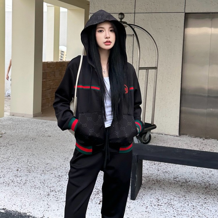 구찌 트레이닝 후드 세트