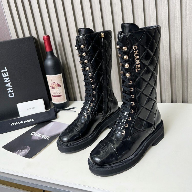 샤넬 25SS 컴뱃 퀄팅 롱부츠 블랙