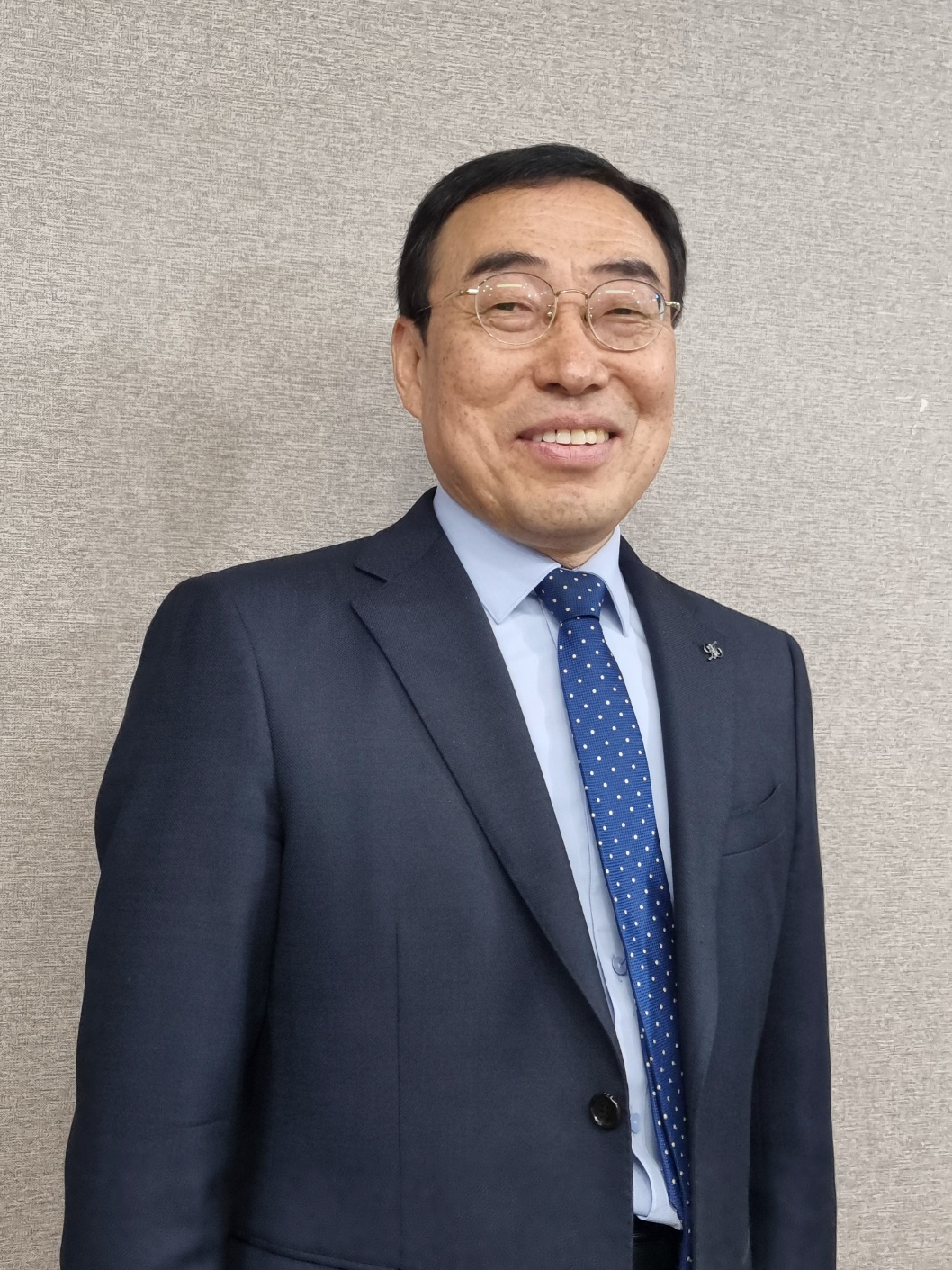 <b>손병덕 장로</b>