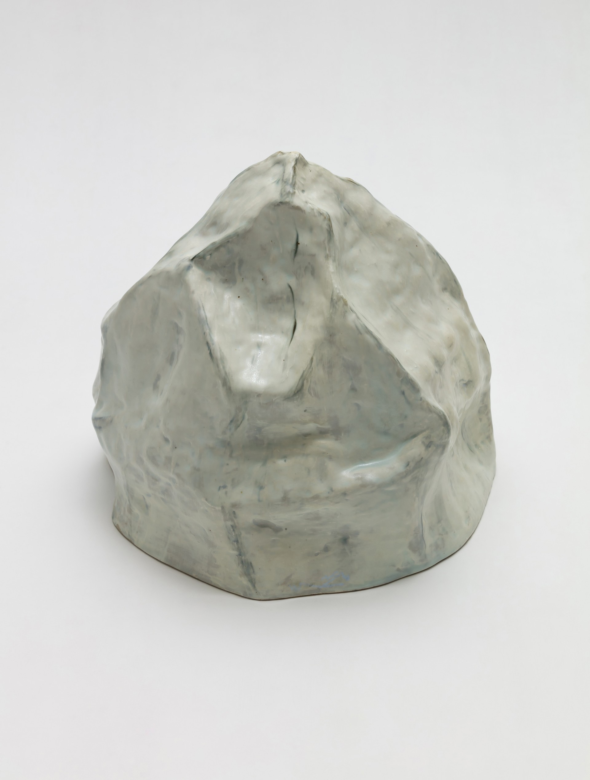 최홍선 Choi Hongsun_산 The Mountain_34x36x33cm_Glazed Ceramic_2017