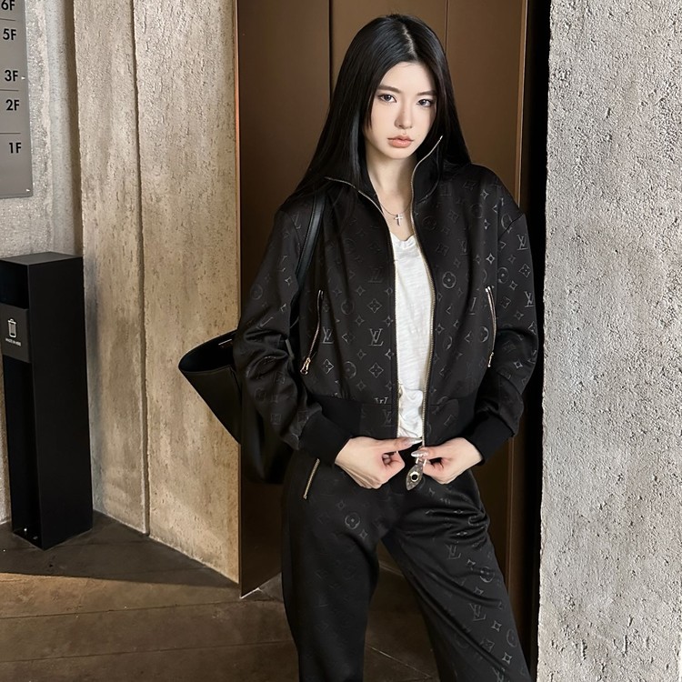 루이비통 트레이닝 후드 세트