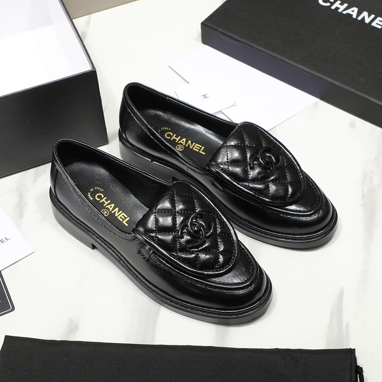 샤넬 턴락 로퍼 블랙 퀼팅