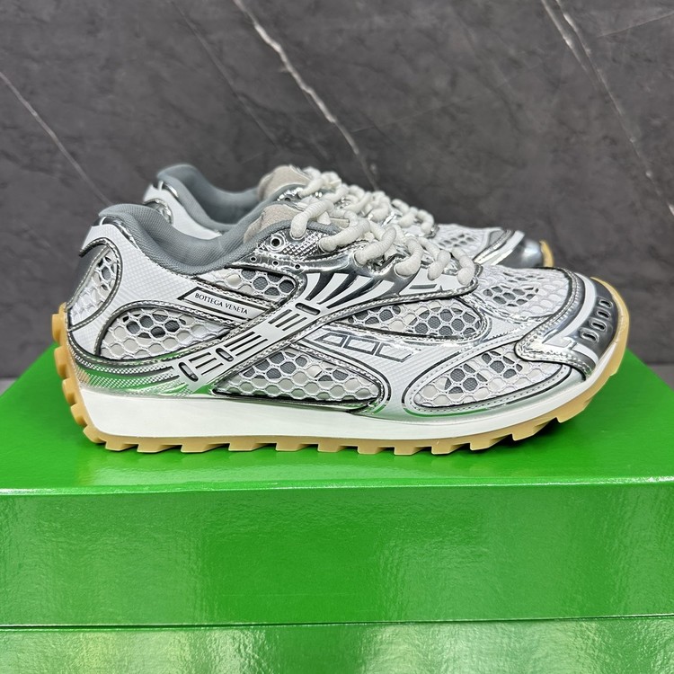 보테가 베네타 오르빗 스니커즈