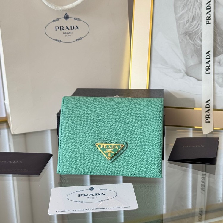 프라다 1M0204 사피아노 삼각로고 반지갑