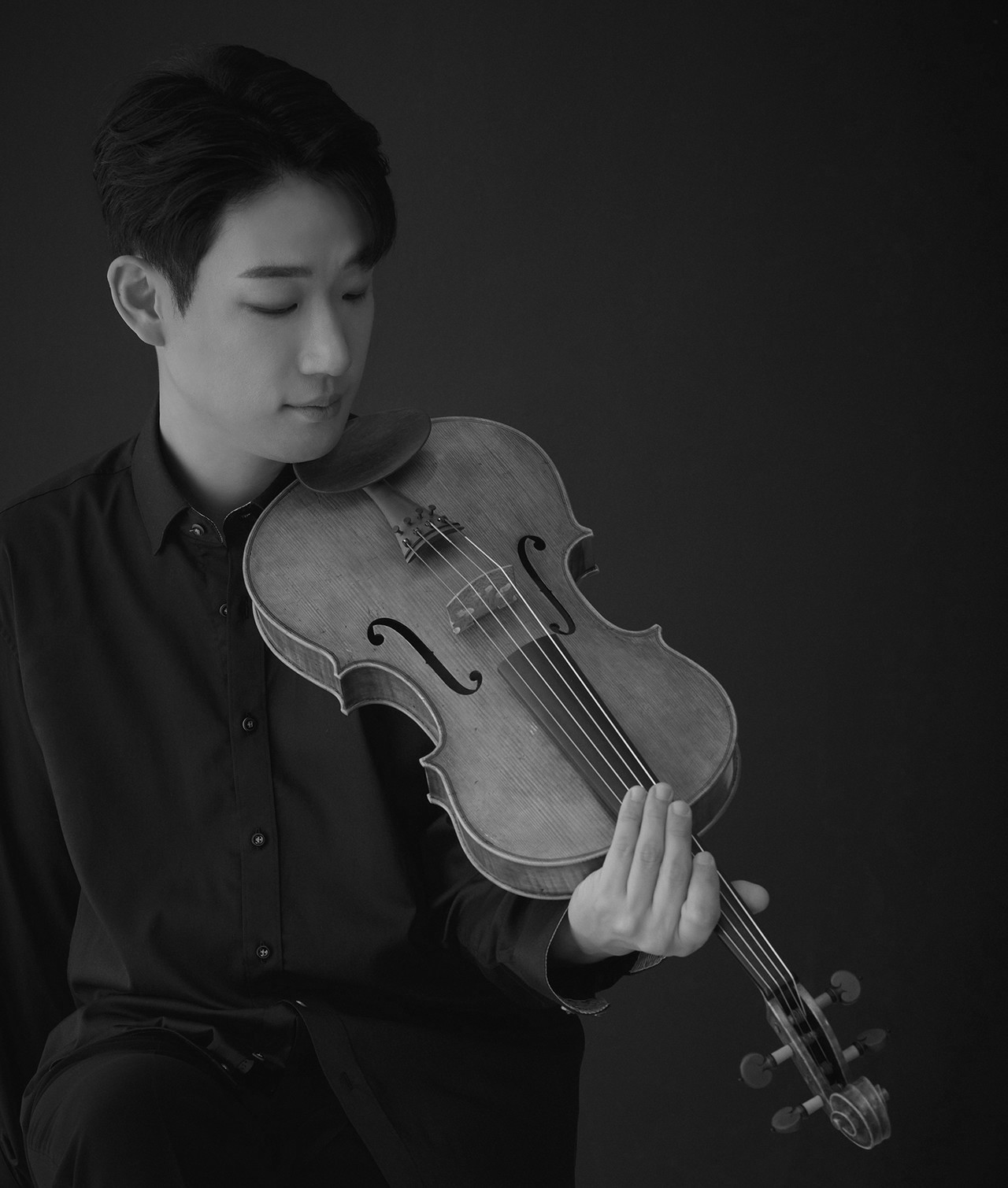 <h1 style="text-align: center;"><span style="font-size: 96px;"><b><span style="color: rgb(255, 255, 255);">vol.110</span></b></span></h1>