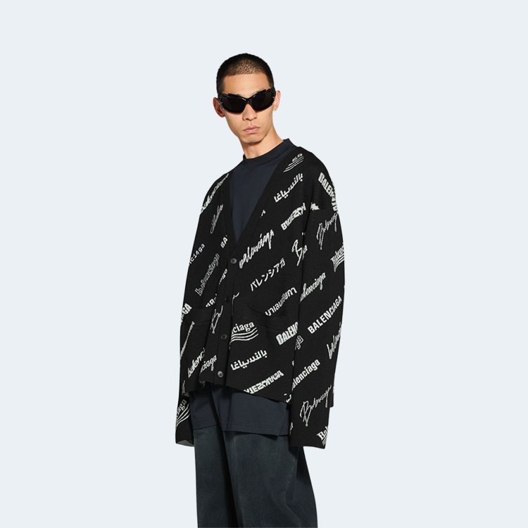 발렌시아가 풀 프린트 니트 가디건