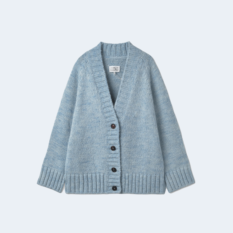 메종 마르지엘라 보타니컬 다이 브이넥 니트 가디건 페일블루