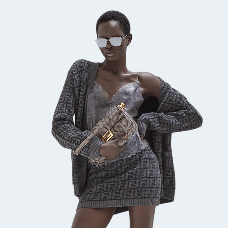 펜디 FF 크로셰 패턴 블랙 캐시미어 가디건