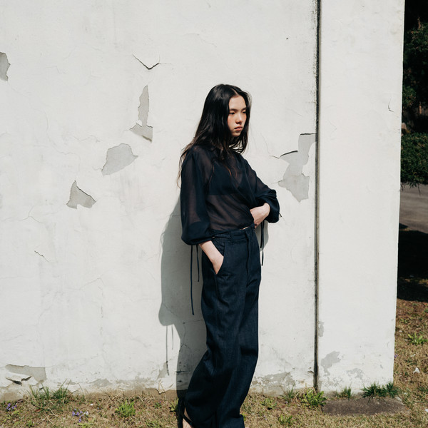 Cotton denim curve pants (dark navy) : MONOHA