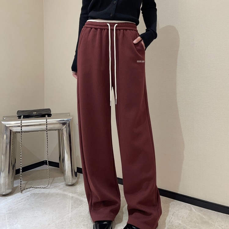 미우미우 트레이닝 팬츠