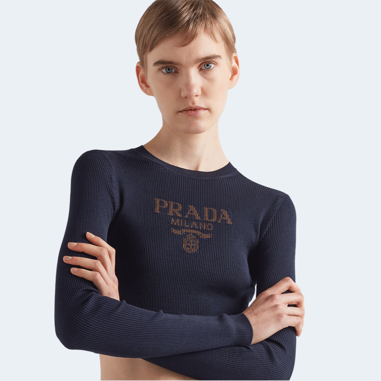 프라다 로고 인타르시아 크롭 실크 스웨터