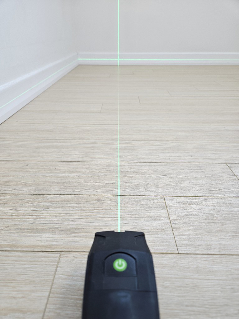 <span class="t_t">레이저 수평기</span>