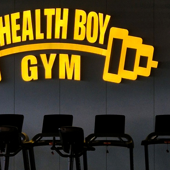 <p style="text-align:middle; font-size:14px; margin-top:7px;">HEALTHBOY GYM</p>BYEONGJEOM<br><span style="color:#e8caa7;">