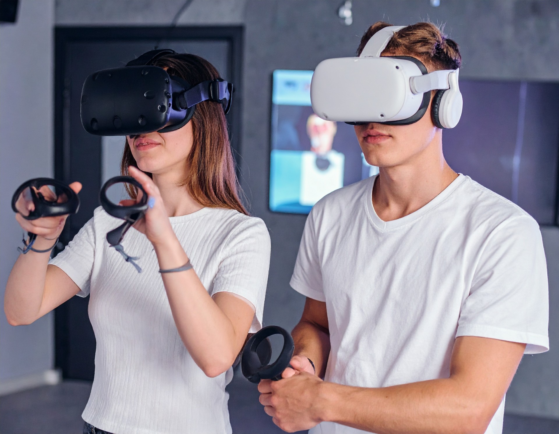 VR