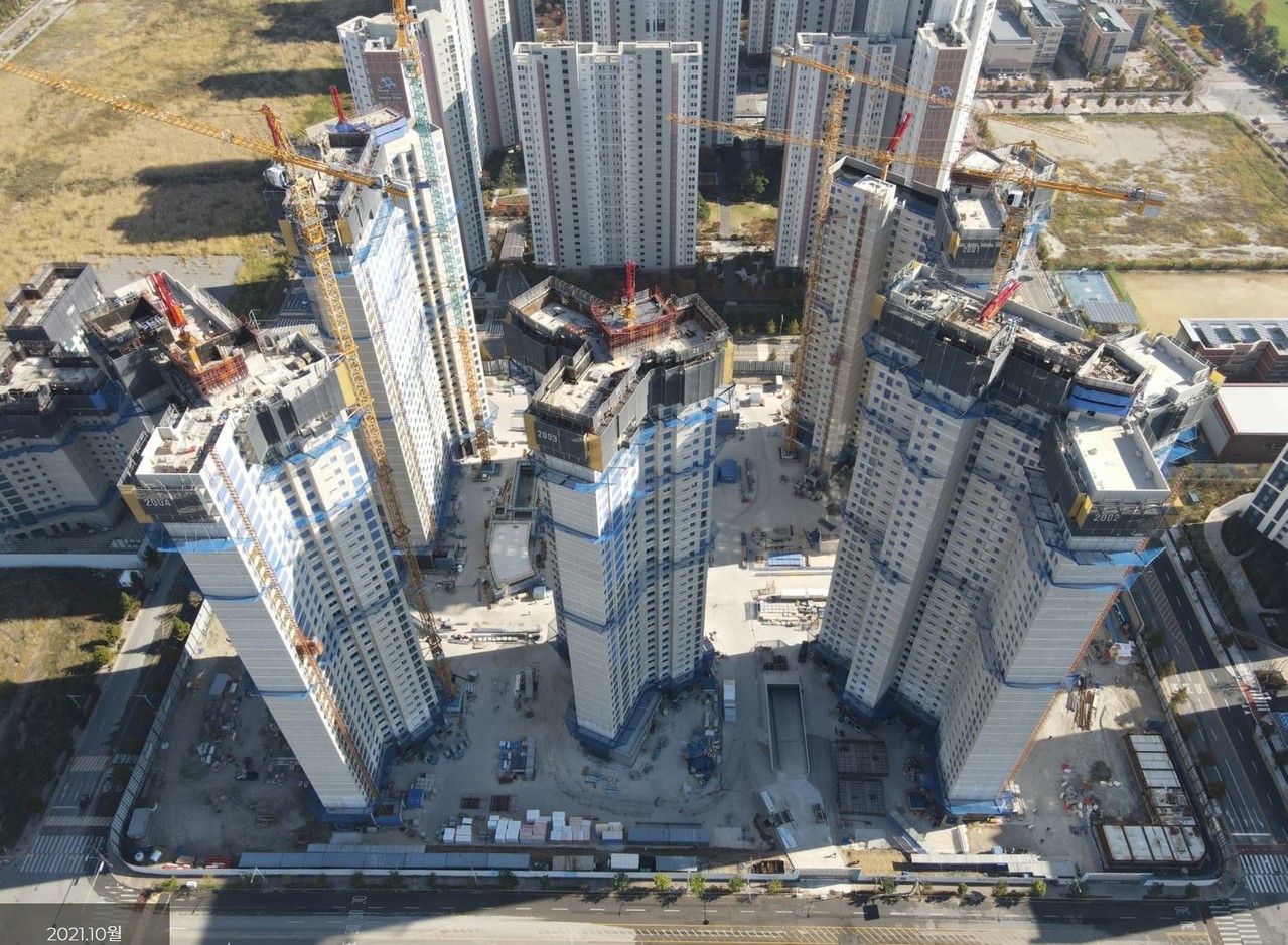 <strong>포스코 건설 송도 20BL</strong><br/>더샵 송도프라임뷰 20BL / 662세대 / 2022년 7월 입주