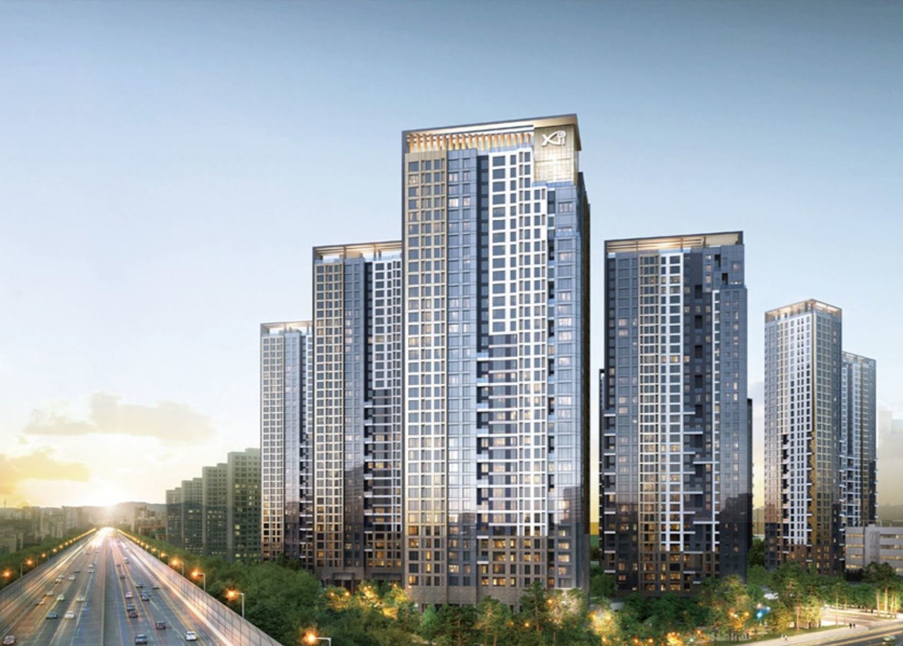 <strong>GS건설 서초 그랑자이</strong><br/>무지개 아파트 재건축 / 1,446세대 / 2021년 6월 입주