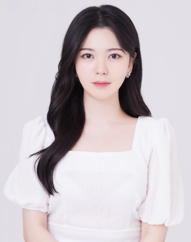 <h6>정하영 교육이사<br><b>화목 평일 저녁반</b></h6>