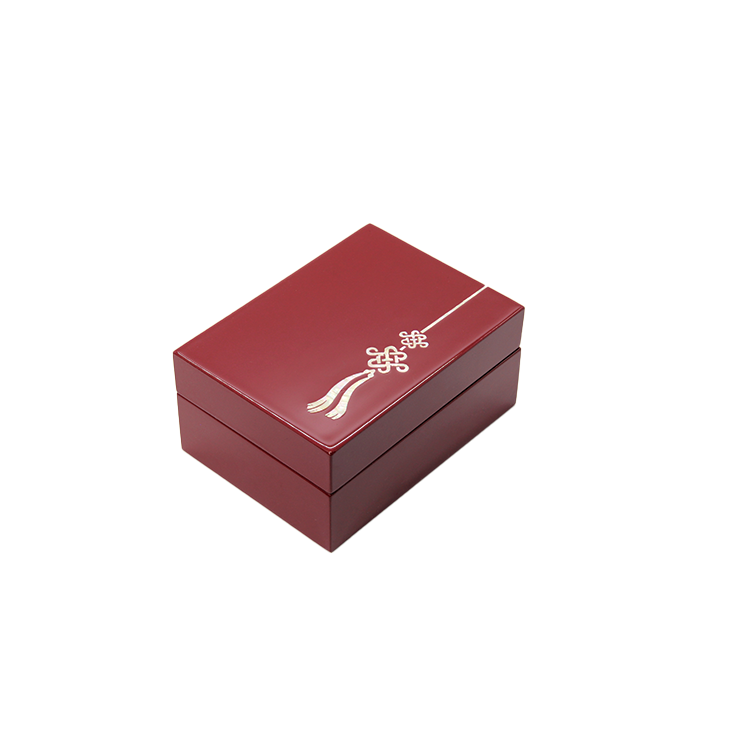 Norigae Mother-of-Pearl Chest