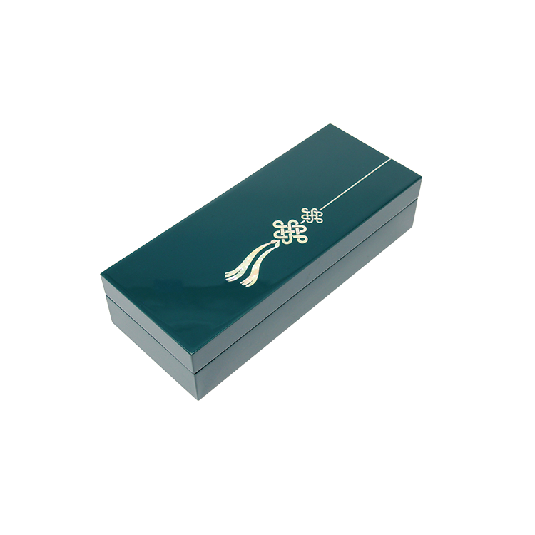 Mother-of-Pearl Pen Case with Norigae Motif