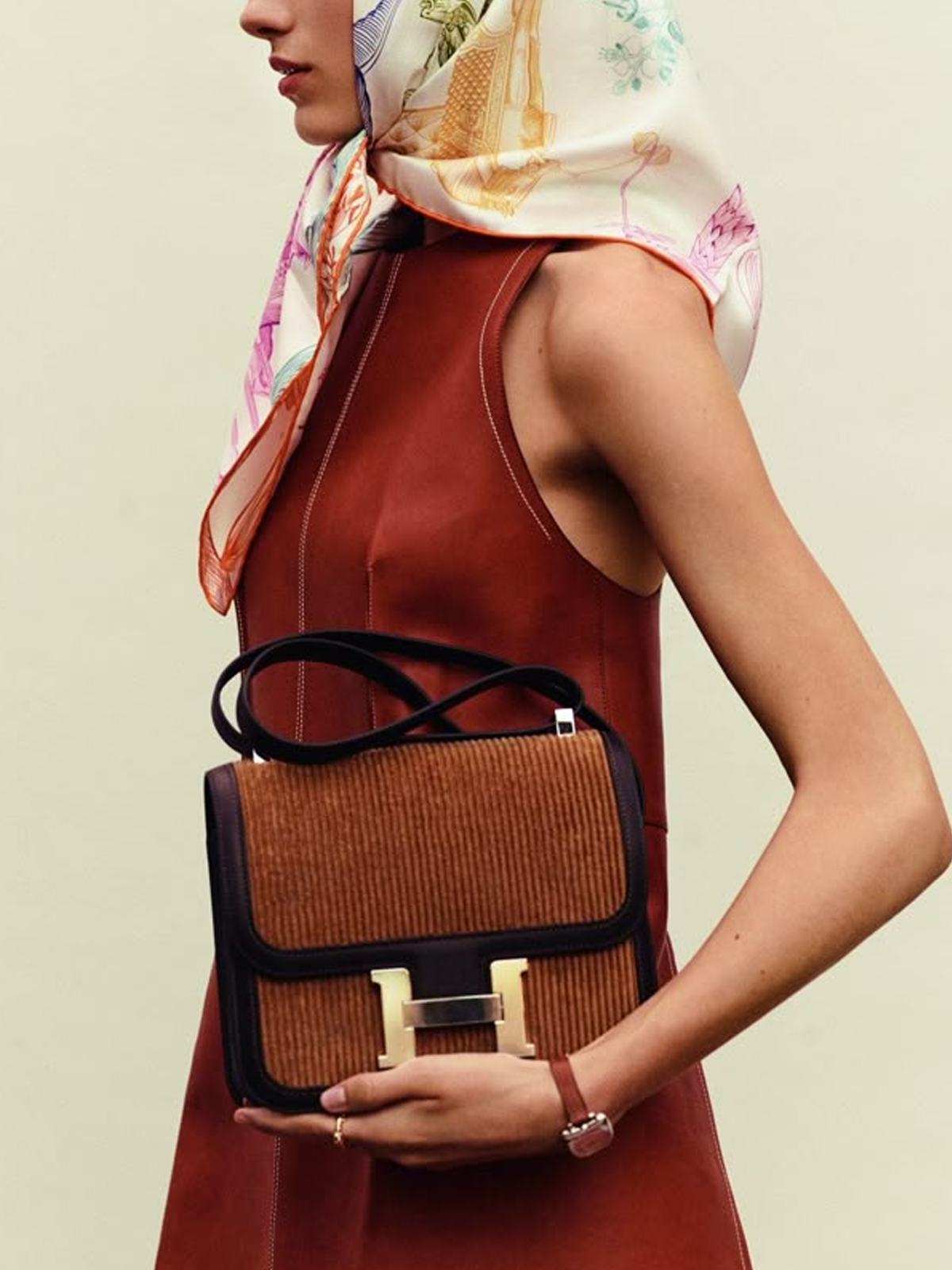 <h2 style="font-weight:bolder; text-align: center;">HERMES<br>PREMIUM COLLECTION</h2>