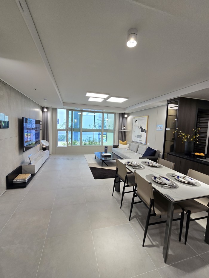 동래 반도유보라 84b 타입거실