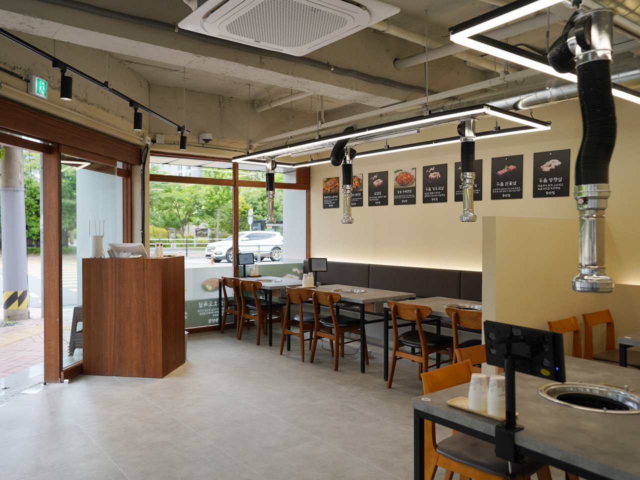 2025  경산시 옥산동  돼지고기구이집 인테리어 