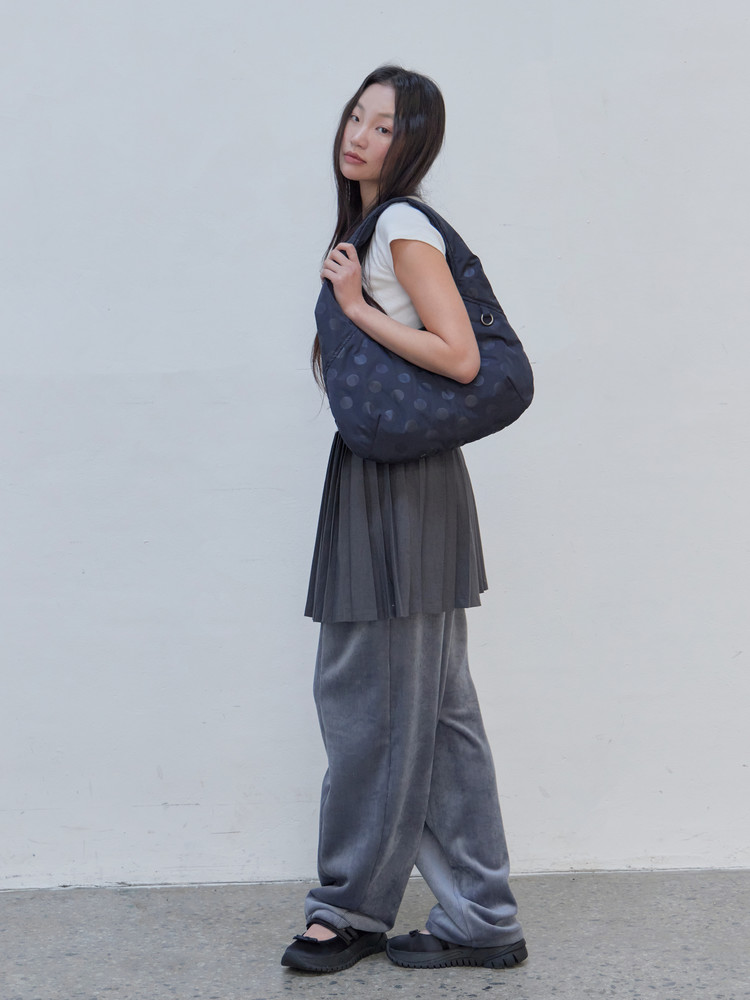 ショルダーバッグ・ポシェット [HAVEAWHALE] dot padding bag (NAVY) dot padding bag (NA) : 해브어웨일