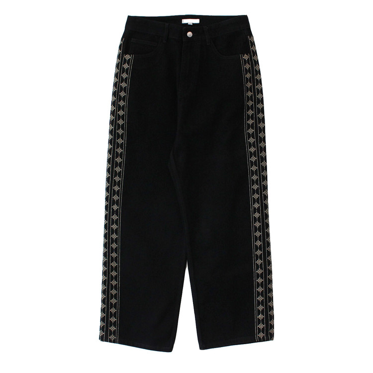 ●IONSEOUL●Embroidered wide denim pants ★韓国の人気 Embroidered Wide Denim Pants │ 자수 와이드 데님팬츠