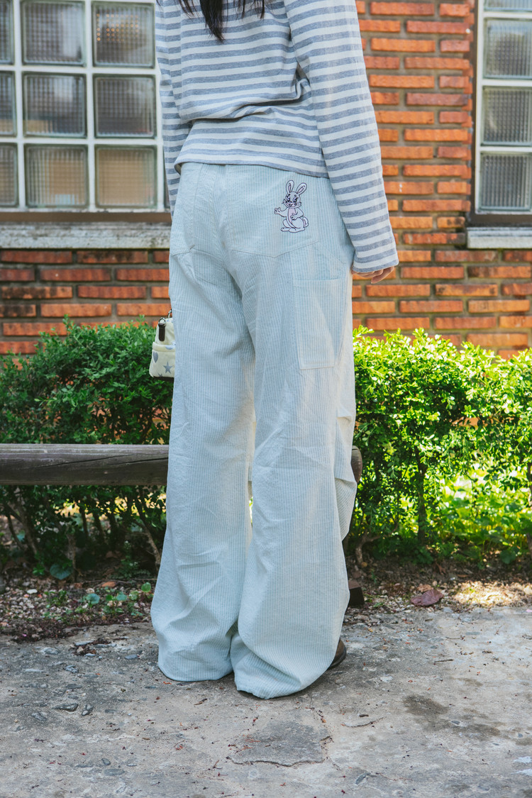 パンツ [THE MUSEUM VISITOR]RABBIT EMBROIDERY STRIPE CARPENTER PANTS RABBIT EMBROIDERY STRIPE CARPENTER PANTS (MINT) : THE MUSEUM