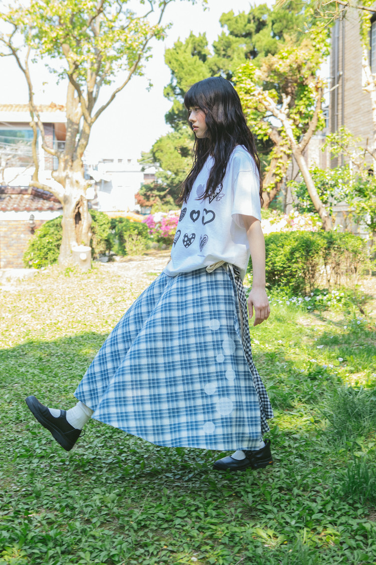 韓国商品/THE MUSEUMVISITOR CHECK BUBBLE WRAP SKIRT CHECK BUBBLE WRAP SKIRT (NAVY) : THE MUSEUM VISITOR