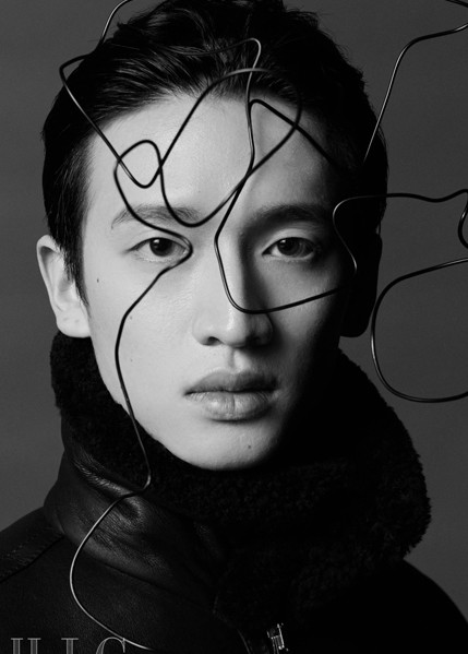 <p class="ink_free0" style="font-size: 20px; color: #fff; margin-top: 20px;" >YIMING</p>