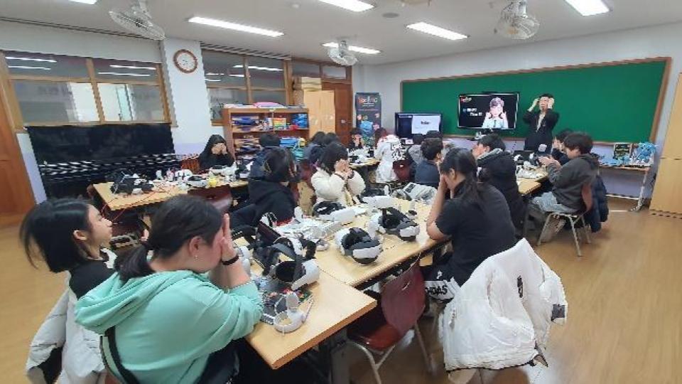 지속적인 콘텐츠 확장 및 업데이트 아이콘