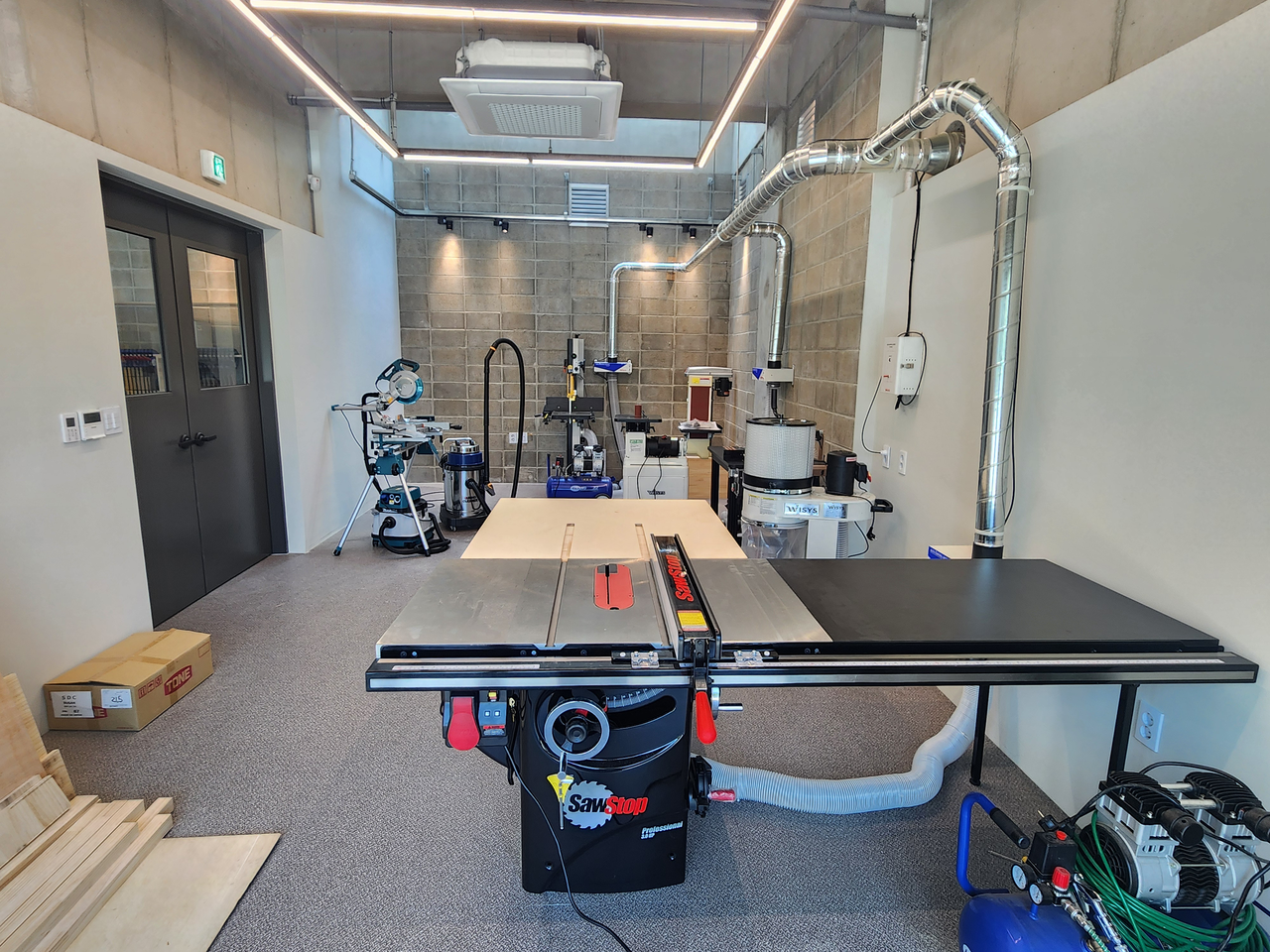 블랙우드 목공방