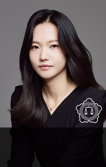 <p><font size=6px>김성은</font><font size=4px> 변호사</font><br><font size=5px color=#e08562> 형사·이혼·민사 전문</font></p>