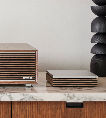 <p style="color: #725c59;">R-CD100  CD Player