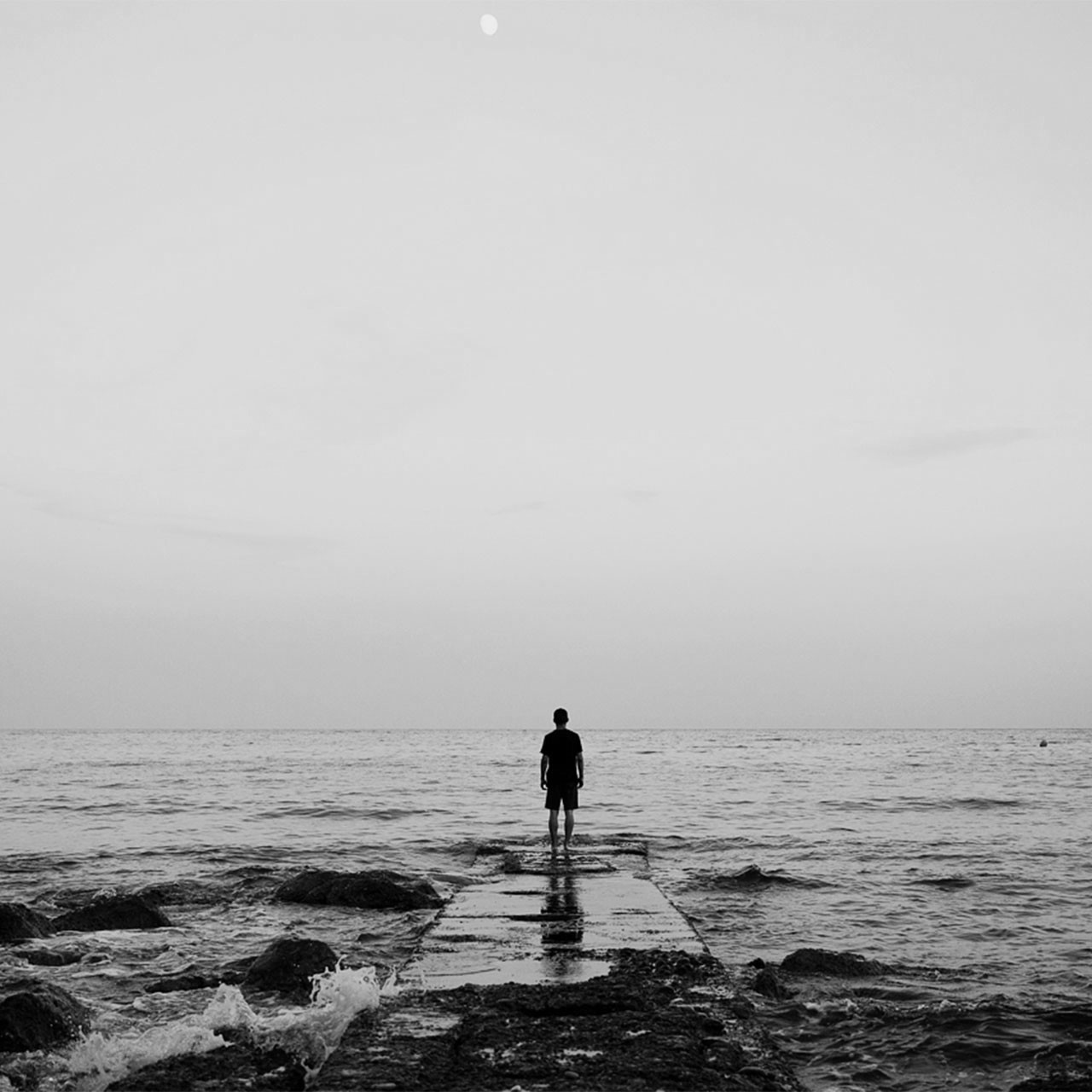 <p style="text-align:center; font-size:16px; margin-top:26px; line-height:1.2;">          <span style="color:#ffb030;">Concept Artist. Baloo<br></span></p>