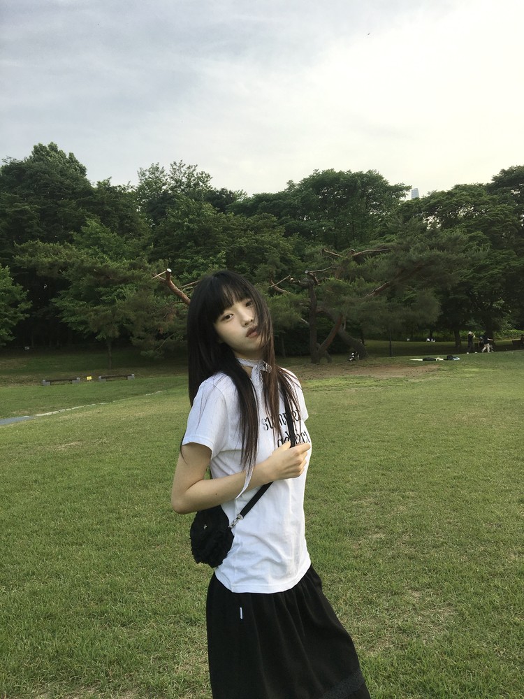 [THE MUSEUM VISITOR]★韓国人気★DOT FRILL MINIBAG DOT FRILL MINIBAG : THE MUSEUM VISITOR