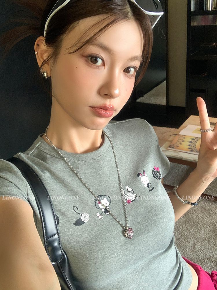LIN Gray Cute Slim Elastic Shoulder Short Sleeve T-shirt : 프티베 petitbe