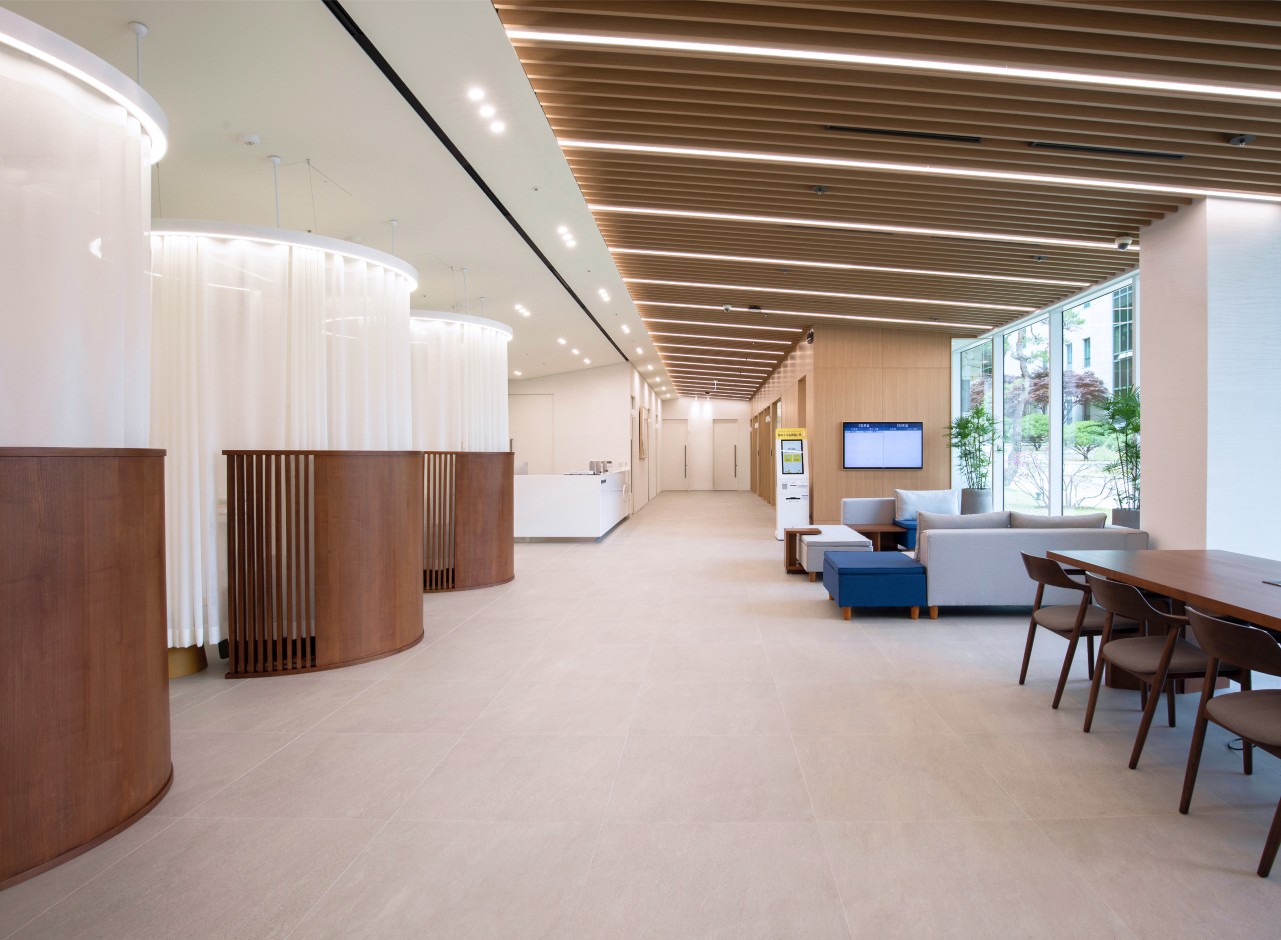 <span>의료시설</span><span class="ani-btn"></span>