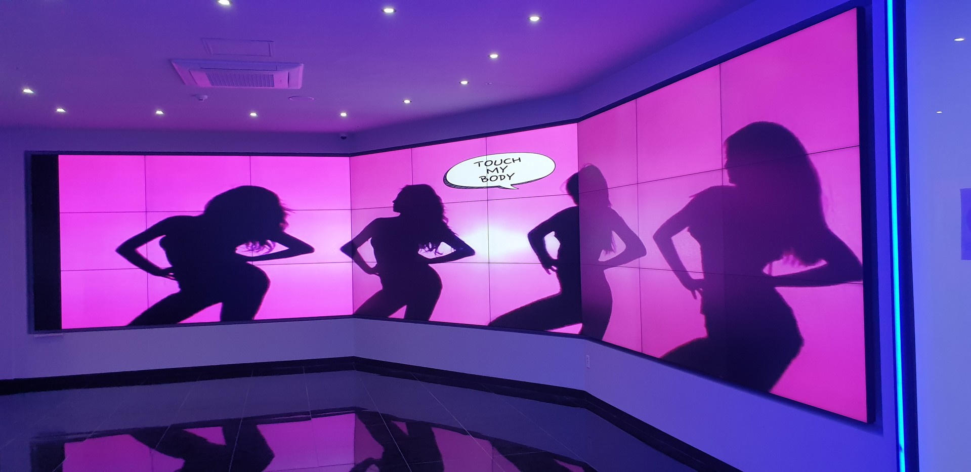 Video Wall 사이니지(ONE-DS)