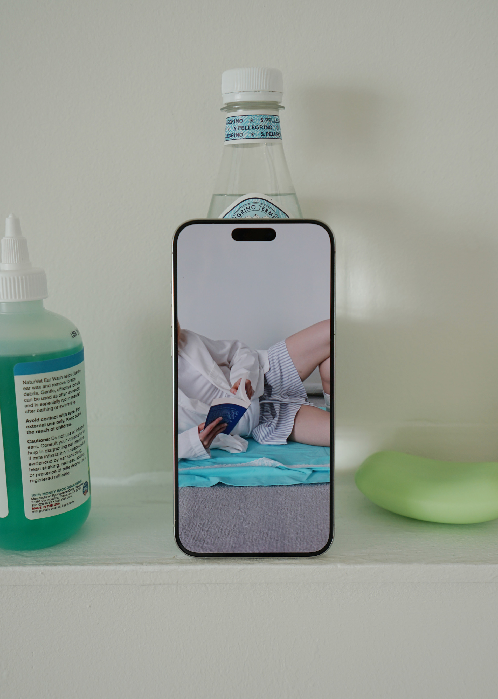 UNREAD COMMUNICATION