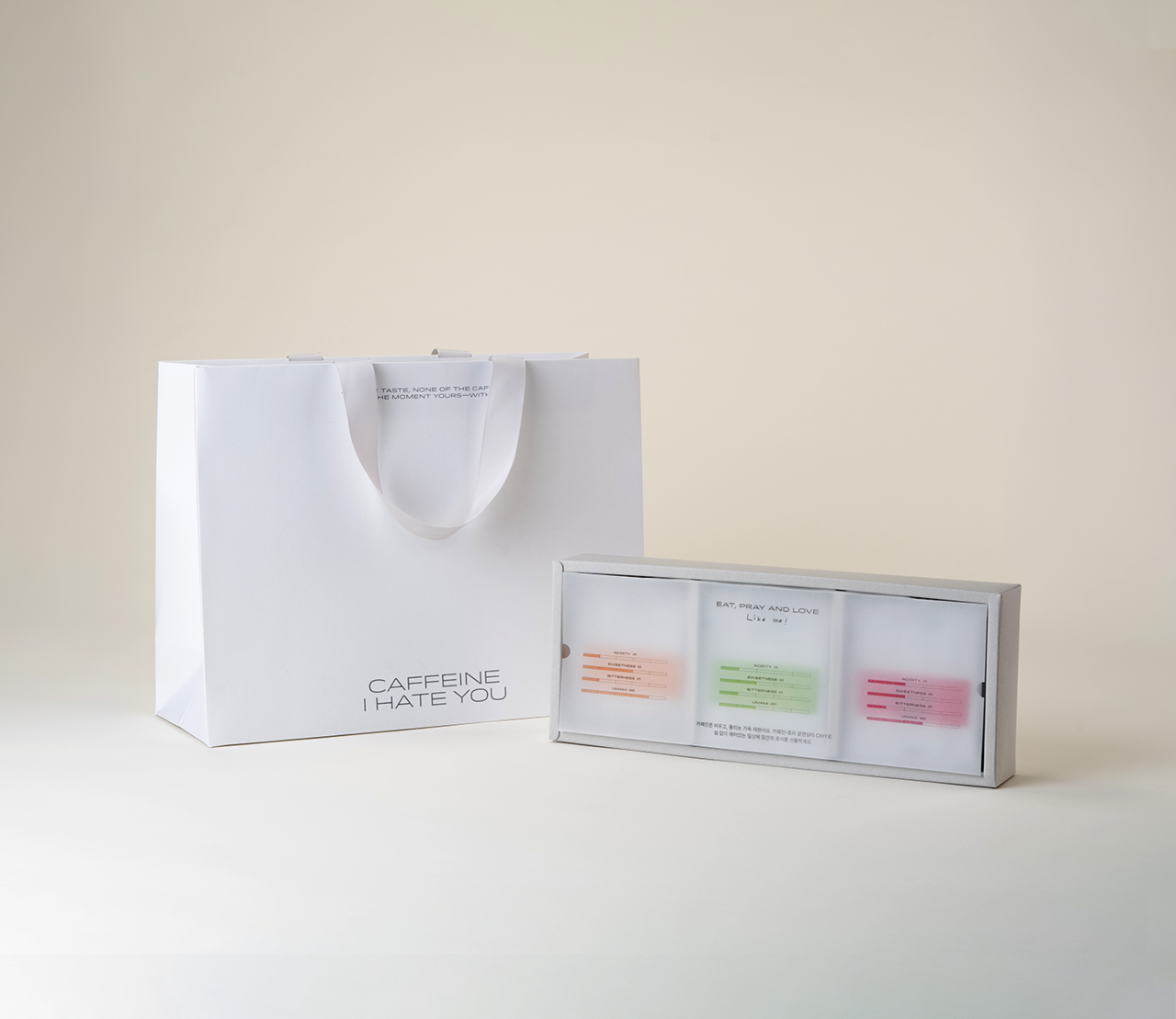<p style="font-size:32px;  text-align: left; margin-top:40px;color:#121212;">Gift Set</p><p style="font-size:18px;  text-align: left; margin-top:-5px; color:#828282;">소중한 사람에게 일상 속 쉼표를 선물하세요.<br>선호도가 가장 높은 세 가지 블렌드를 세트로 구성했어요. </p>