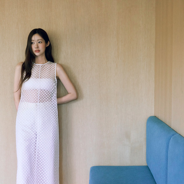 [MONOHA] / ☆ 25SS Floral texture sleeveless dress / white Floral texture sleeveless dress (white) : MONOHA