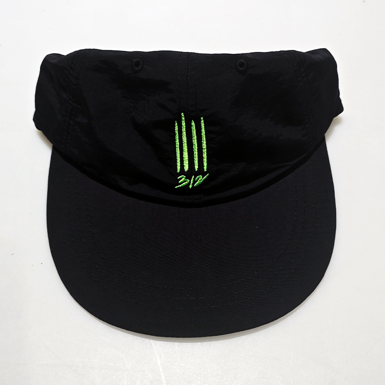 <p style="text-align:left; font-size:16px; margin-top:26px;">Y2K 나일론 롱빌캡<br><span style="color:#666;">3 COLORS</span></p>