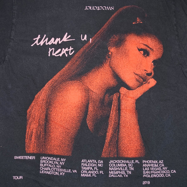 レディース 古着 10s Ariana Grande 「God is a Woman」 Sweetener World Tour ワールド ツアー Tシャツ M 古着 Ariana Grande Sweetener Tour Shirt for sale | eBay